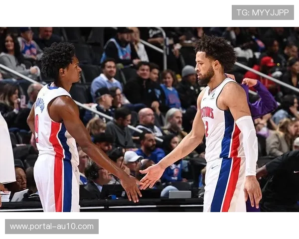 坎宁安杜伦挡拆创造空位，活塞多点开花压制火箭